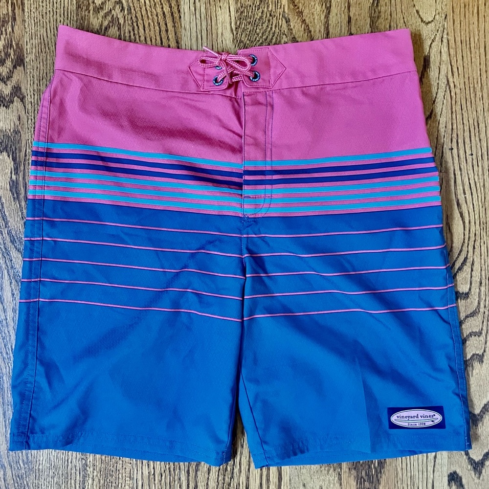Vineyard Vines Boys Size 16 Swim Trucks Like New
